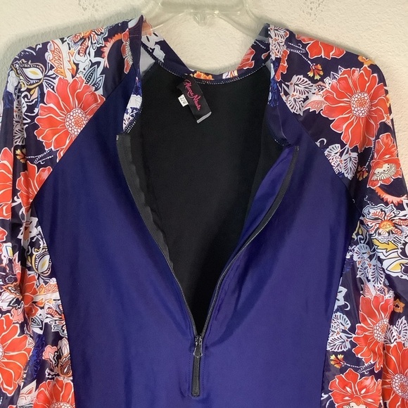 HANNA NIKOLE Plus Size One-Piece Rash Guard Swimsuit Long Sleeve Colorblock Blue - Picture 3 of 12